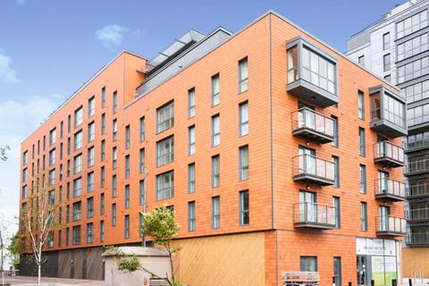 2 bedroom flat to rent, Rivington Apartments, Slough.