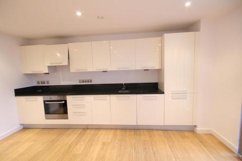 2 bedroom flat to rent, Rivington Apartments, Slough.