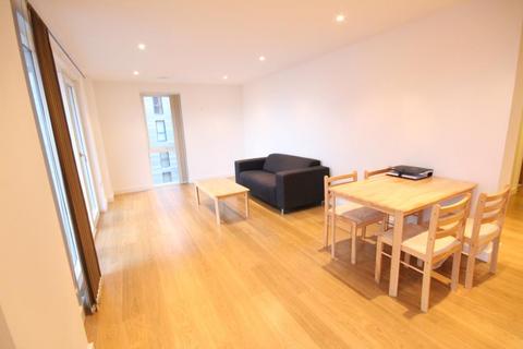 2 bedroom flat to rent, Rivington Apartments, Slough.