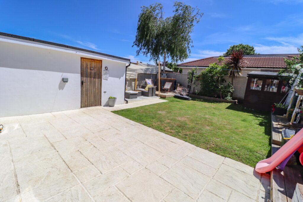 Tournerbury Lane, Hayling Island 4 bed semidetached bungalow for sale
