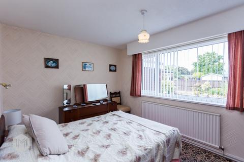 2 Fulwood Close, Bury, BL8 2TL