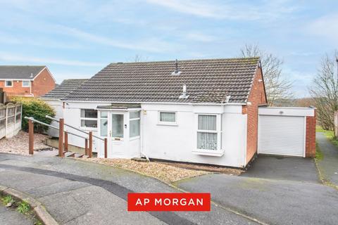 3 bedroom bungalow to rent, Briseley Close, Brierley Hill, West Midlands, DY5