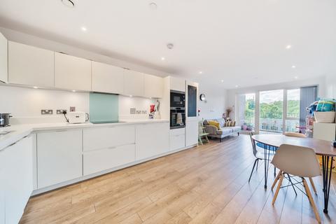 2 bedroom apartment for sale, Creekside, London