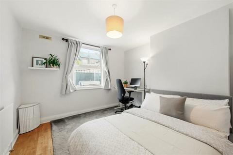2 bedroom flat for sale, Oaklands Road, London, NW2