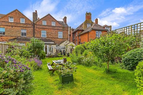 1 bedroom ground floor flat for sale, Millfield, Folkestone, Kent