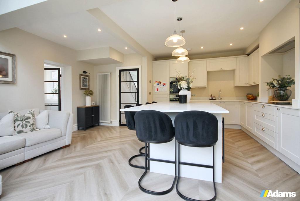 Pit Lane, Farnworth, Widnes 3 bed semidetached house for sale £350,000