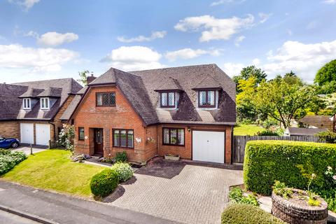 16 Loader Close, Kings Worthy, Winchester, SO23 7TF