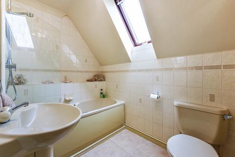 16 Loader Close, Kings Worthy, Winchester, SO23 7TF