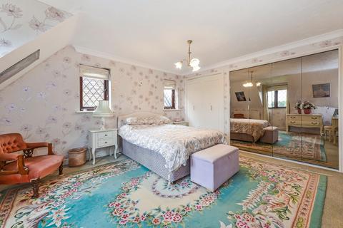 16 Loader Close, Kings Worthy, Winchester, SO23 7TF