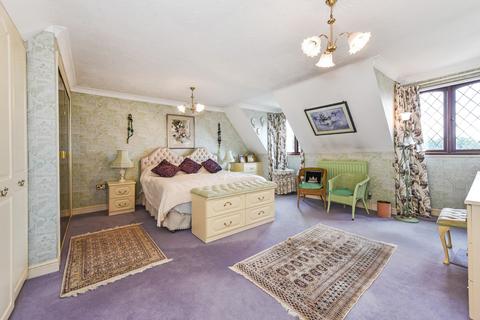 16 Loader Close, Kings Worthy, Winchester, SO23 7TF