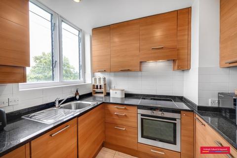 2 bedroom apartment to rent, Ladbroke Grove London W11