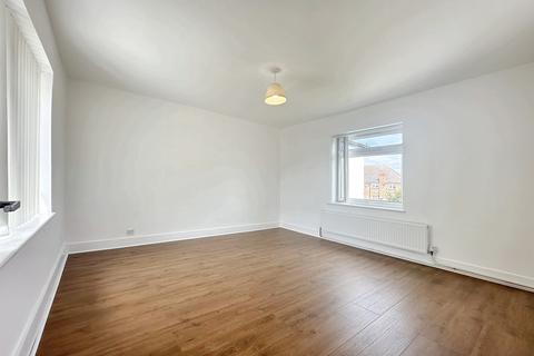 2 bedroom apartment to rent, Church Road, WEST DRAYTON, Middlesex