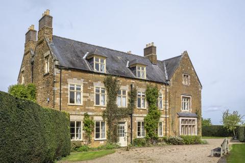 6 bedroom house to rent, Belvoir Lodge, Belvoir Castle, Belvoir, Grantham, NG32 1PE