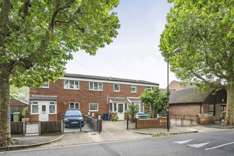 58 Beatrice Road, London, SE1 5BT