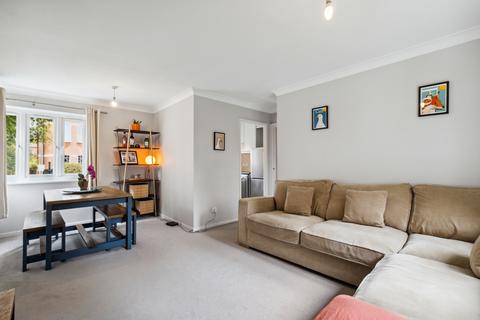 2 bedroom apartment for sale, Hillbury Road, SW17