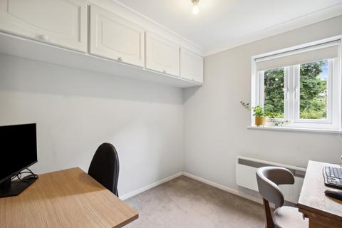 2 bedroom apartment for sale, Hillbury Road, SW17