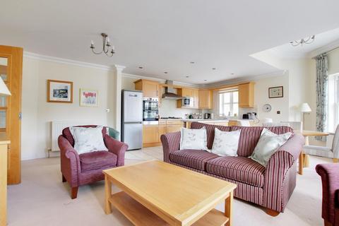 2 bedroom flat for sale, Brookley Road, Brockenhurst, SO42