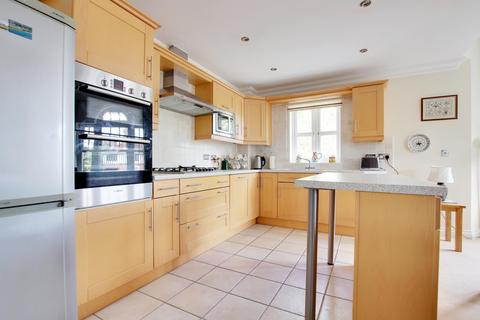 2 bedroom flat for sale, Brookley Road, Brockenhurst, SO42