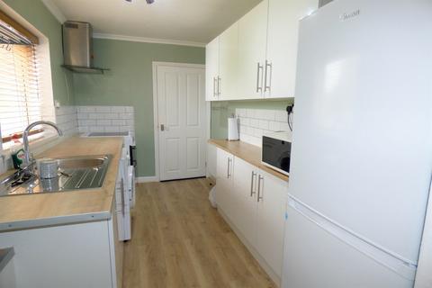 3 bedroom flat to rent, Vine Street, South Shields