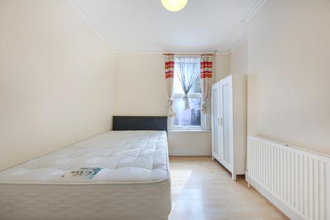 5 bedroom terraced house to rent, Doggett Road, London, Greater London, SE6 4QA