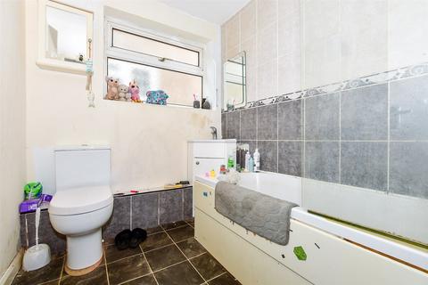 3 bedroom end of terrace house for sale, Sycamore Drive, East Grinstead, West Sussex