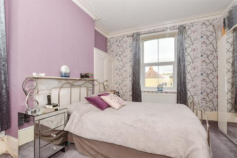 2 bedroom apartment for sale, Millfield, Folkestone, Kent