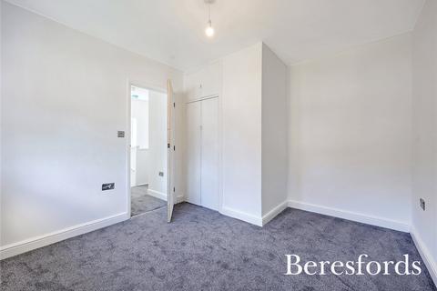 3 bedroom end of terrace house for sale, Redruth Walk, Romford, RM3