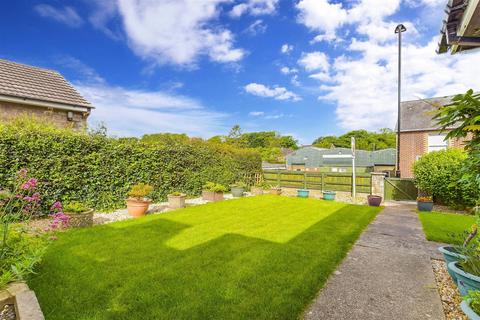 2 bedroom detached bungalow for sale, Carisbrooke Road, Newport, Isle of Wight