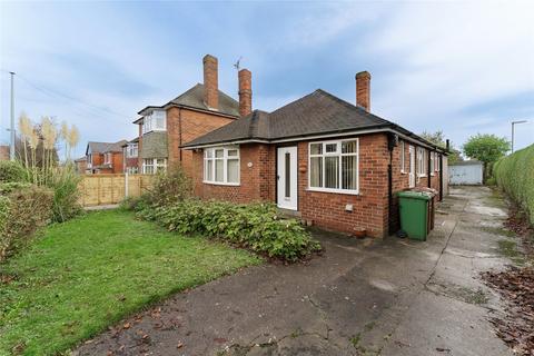 3 bedroom bungalow for sale, Chequerfield Avenue, Pontefract, West Yorkshire, WF8