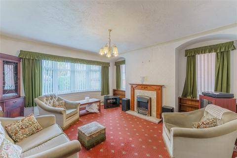 3 bedroom bungalow for sale, Chequerfield Avenue, Pontefract, West Yorkshire, WF8