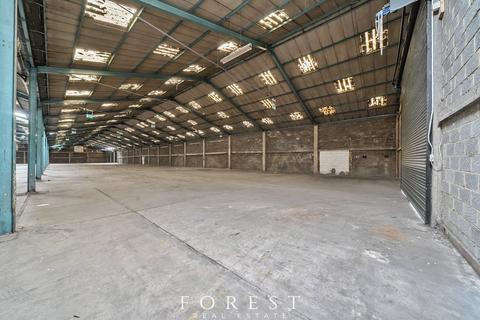 Industrial unit to rent, 2B Rippleside Commercial Estate, Renwick Road, Barking, IG11 0RJ