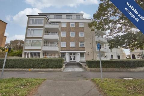 3 bedroom apartment to rent, Earls Avenue, Folkestone, CT20