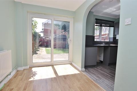 13 Bloomfield Close, Knaphill, Woking, GU21 2BL