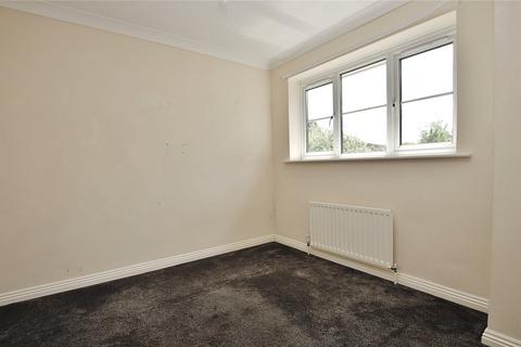 13 Bloomfield Close, Knaphill, Woking, GU21 2BL