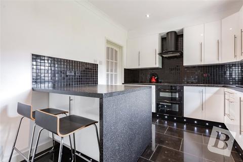 3 bedroom detached house for sale, Hullbridge Road, South Woodham Ferrers, Essex, CM3