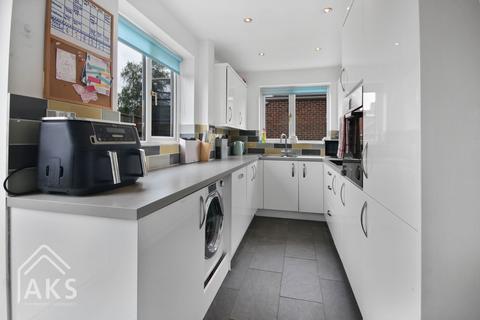 3 bedroom detached house for sale, Wallfields Close, Derby DE65