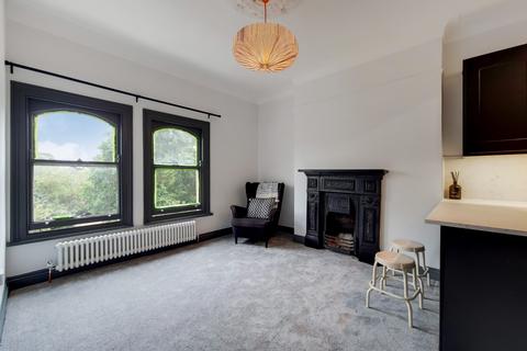 3 bedroom apartment to rent, Gunterstone Road, First Floor Flat, London, Greater London, W14
