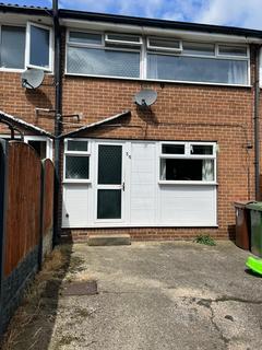 3 bedroom terraced house to rent, Newland Court, Wakefield WF1