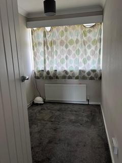3 bedroom terraced house to rent, Newland Court, Wakefield WF1