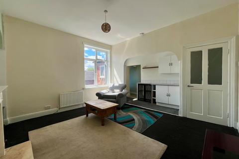 3 bedroom flat to rent, Ada Street, South Shields