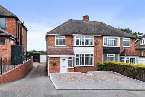 3 bedroom semi-detached house for sale, Kingsley Road, Kingswinford, DY6 9RP