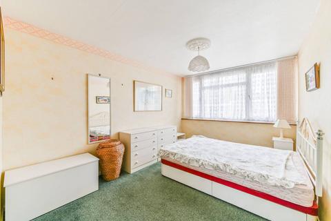 10 White Lodge, London, SE19 3HS