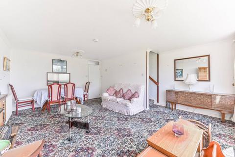 10 White Lodge, London, SE19 3HS