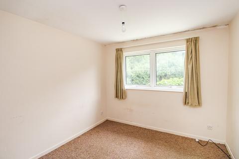 41 Guernsey Close, Crawley, RH11 9QS