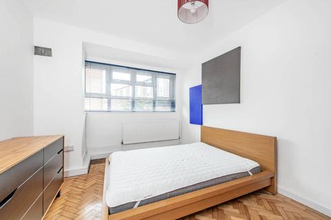 3 bedroom flat to rent, Gray Street, Southwark, London, SE1