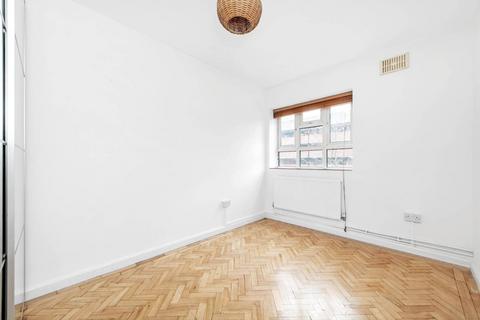 3 bedroom flat to rent, Gray Street, Southwark, London, SE1