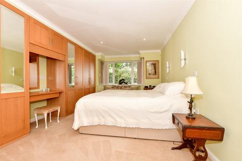 Stoneleigh Misling Lane, Stelling Minnis, Canterbury, CT4 6DE