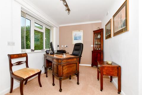 Stoneleigh Misling Lane, Stelling Minnis, Canterbury, CT4 6DE