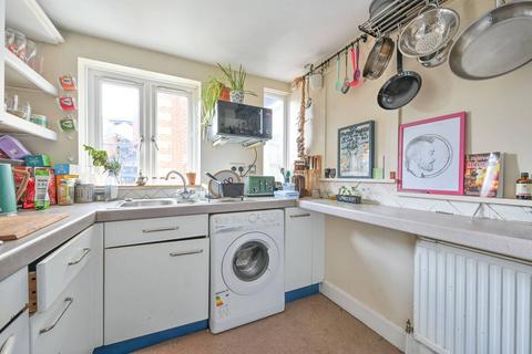 2 bedroom flat for sale, HOPEWELL YARD, Camberwell, London, SE5