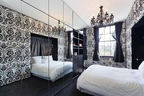 3 bedroom maisonette to rent, Stratford Road London W8